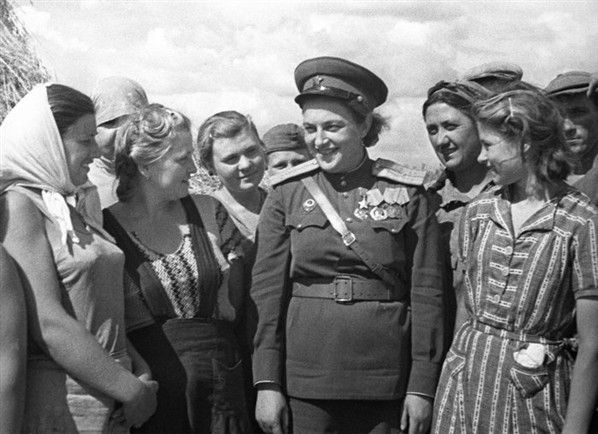 lyudmila-pavlichenko-russian-female-sniper-wwii-her